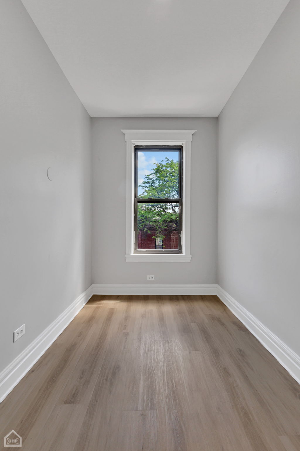 1402 W Flournoy St - Unit 3_004