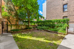 1402 W Flournoy St - Unit 3_011
