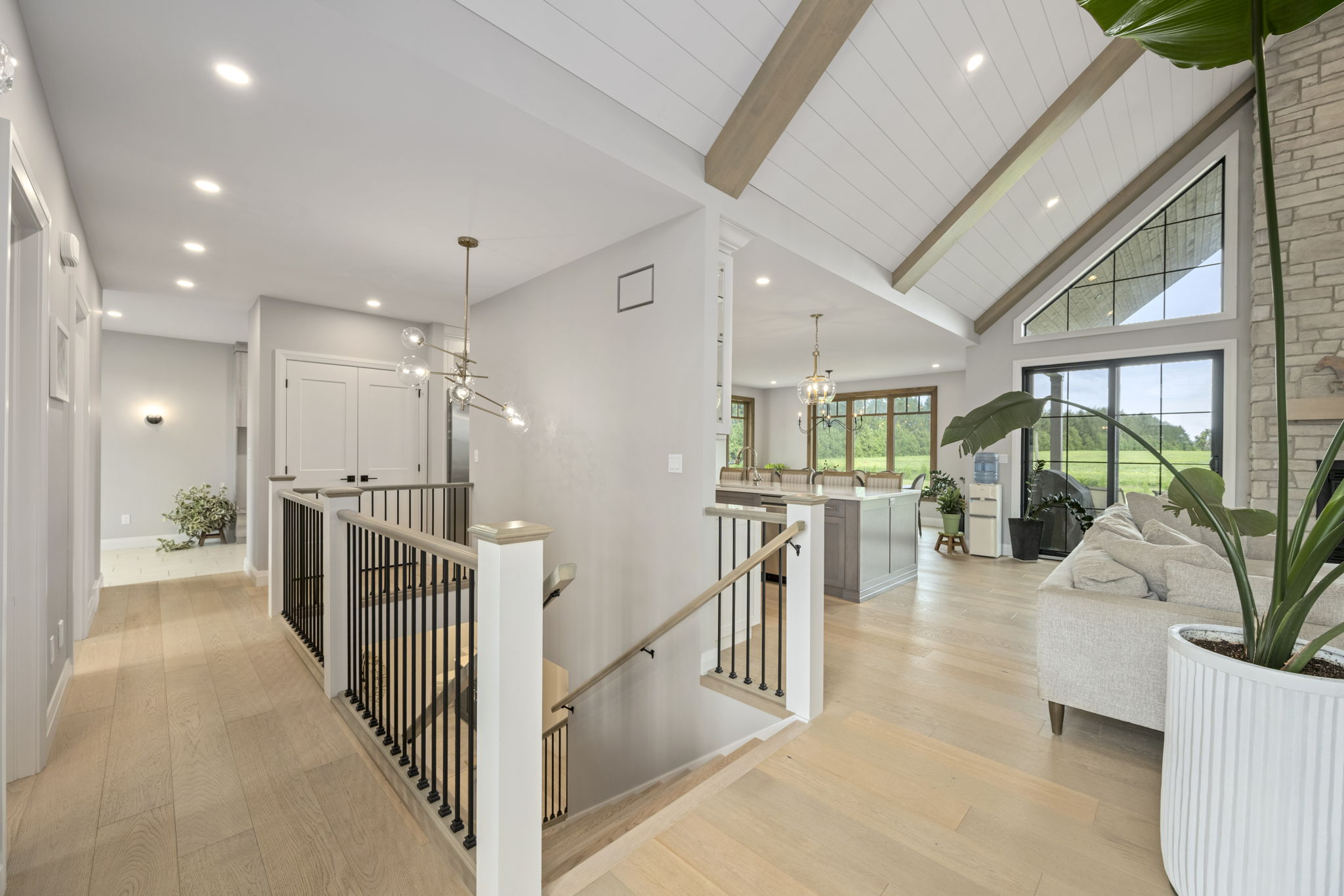 Photo 30