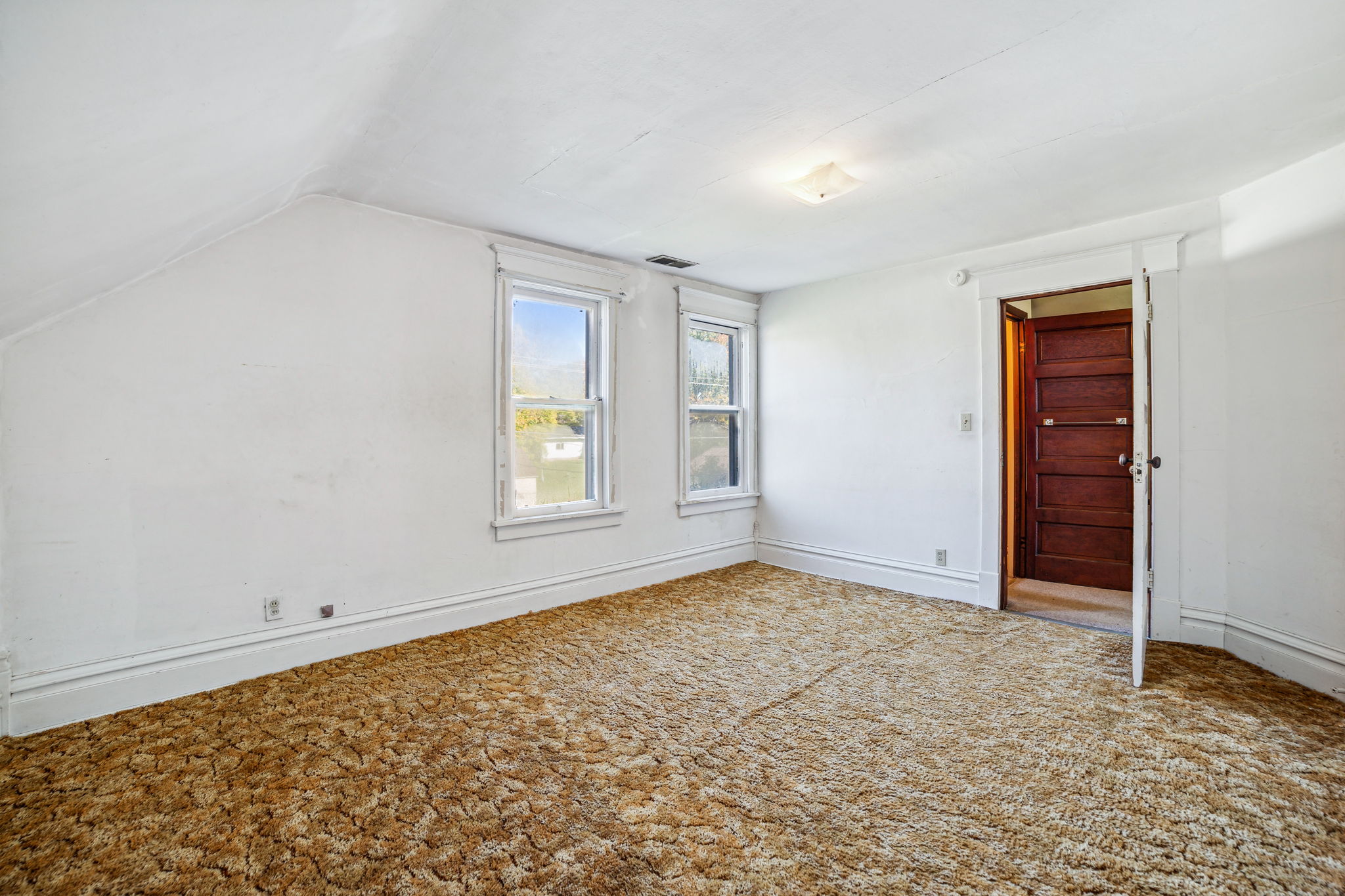 13_Interior