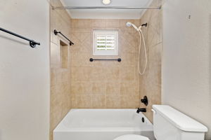  Photo 23