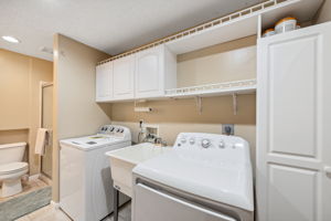 24_Interior