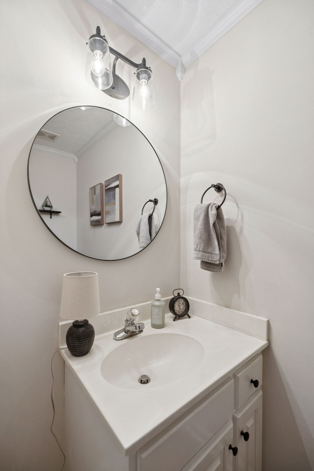  Photo 47