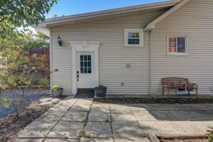 Greenwood Ave-002