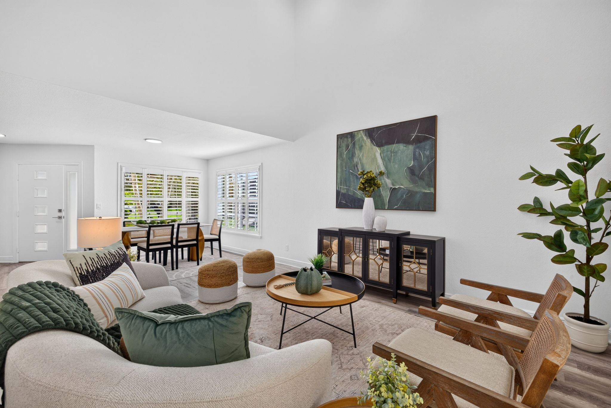 Living Room 2 of 4