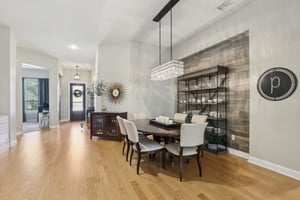 Village Inn-S2810-019.jpg