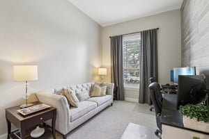 Village Inn-S2810-033.jpg