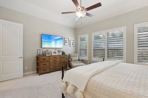 Village Inn-S2810-037.jpg