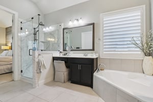 Village Inn-S2810-043.jpg