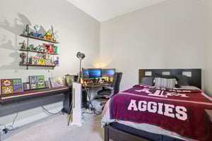 Village Inn-S2810-051.jpg