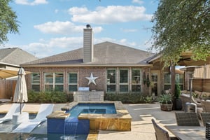 Village Inn-S2810-055.jpg