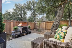 Village Inn-S2810-067.jpg