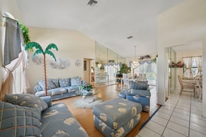 Pimberton Dr-S0410-012.jpg