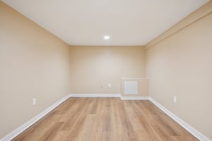 36th Ave-S0403-030.jpg