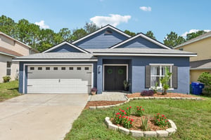 Longville Cir-001.jpg