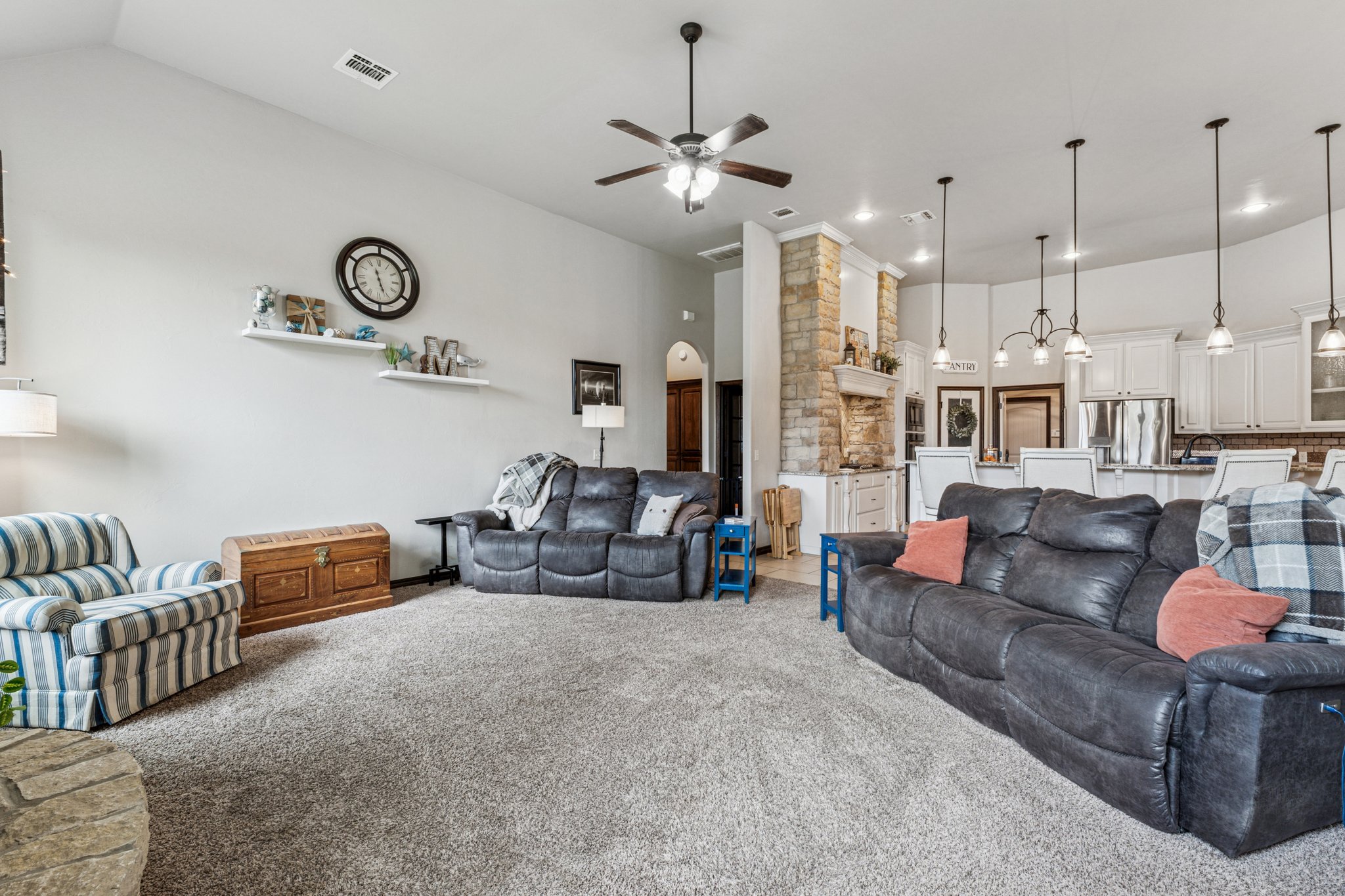 1404 NW 187th St_009.jpg