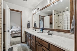 1404 NW 187th St_026.jpg
