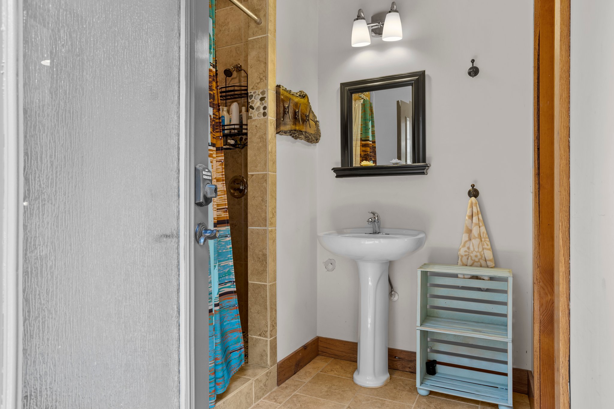 Guest Bath can be used poolside for convenience!