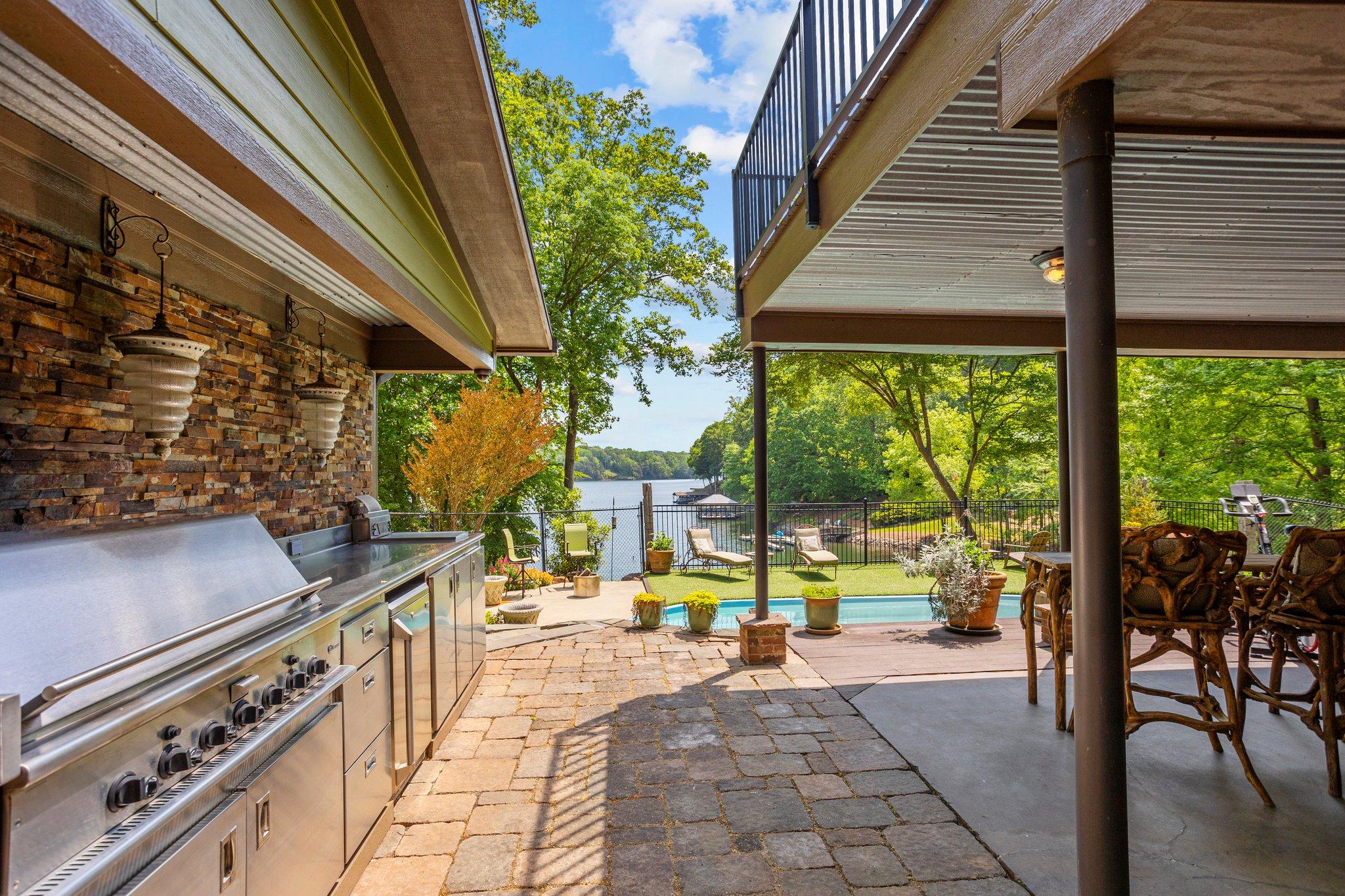 1404 Roundstone Rd, Sherrills Ford, NC 28673, USA Photo 80