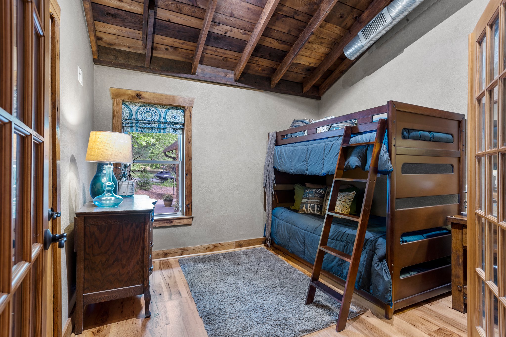 1404 Roundstone Rd, Sherrills Ford, NC 28673, USA Photo 20