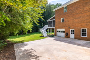 1404 Woodford Rd-35
