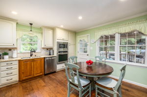 1404 Woodford Rd-12