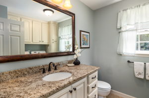 1404 Woodford Rd-19
