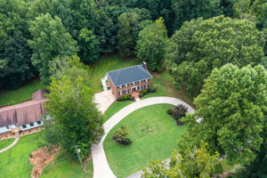 1404 Woodford Rd-42