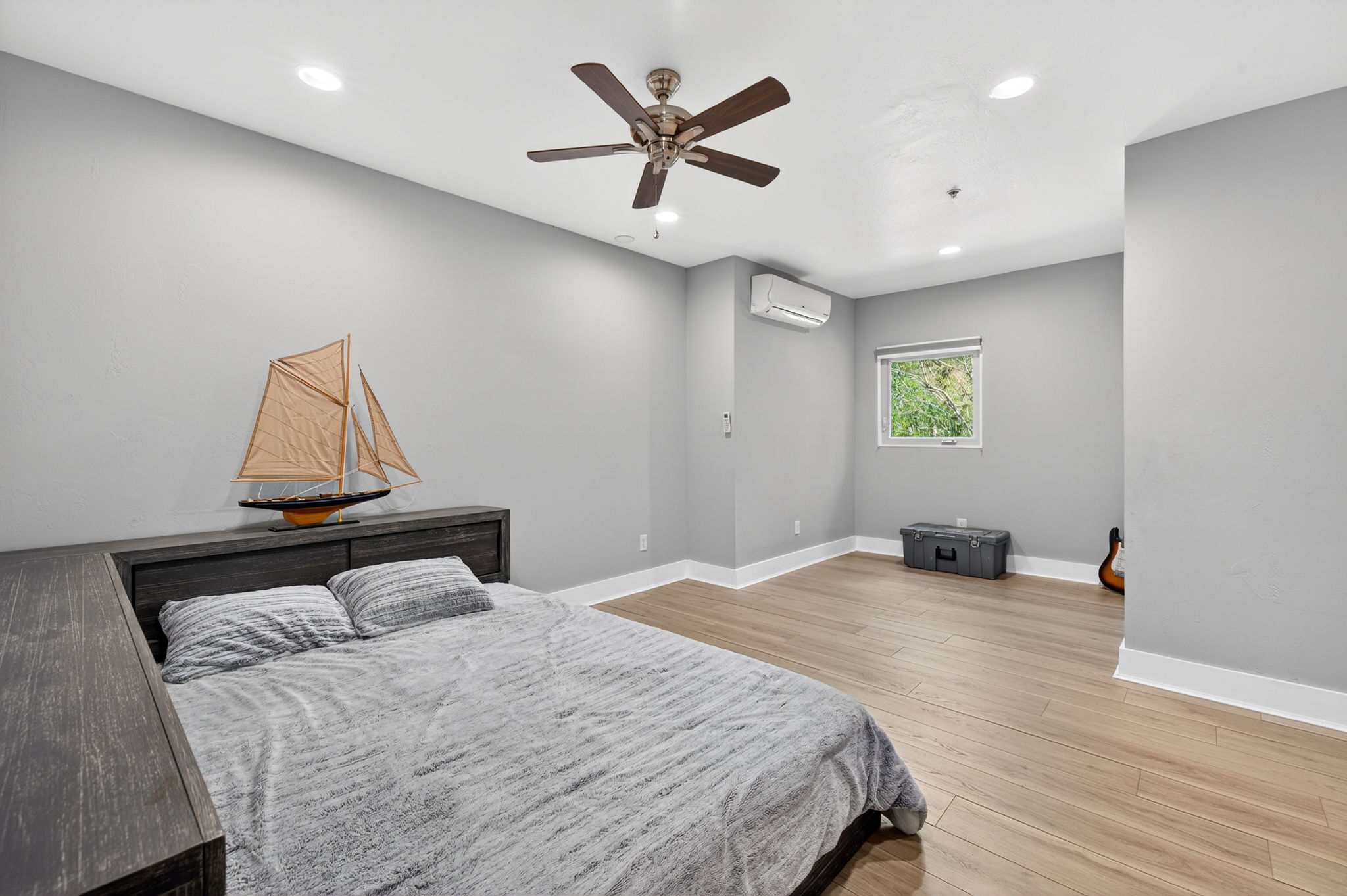 Guest Bedroom 3 - 1 of 2