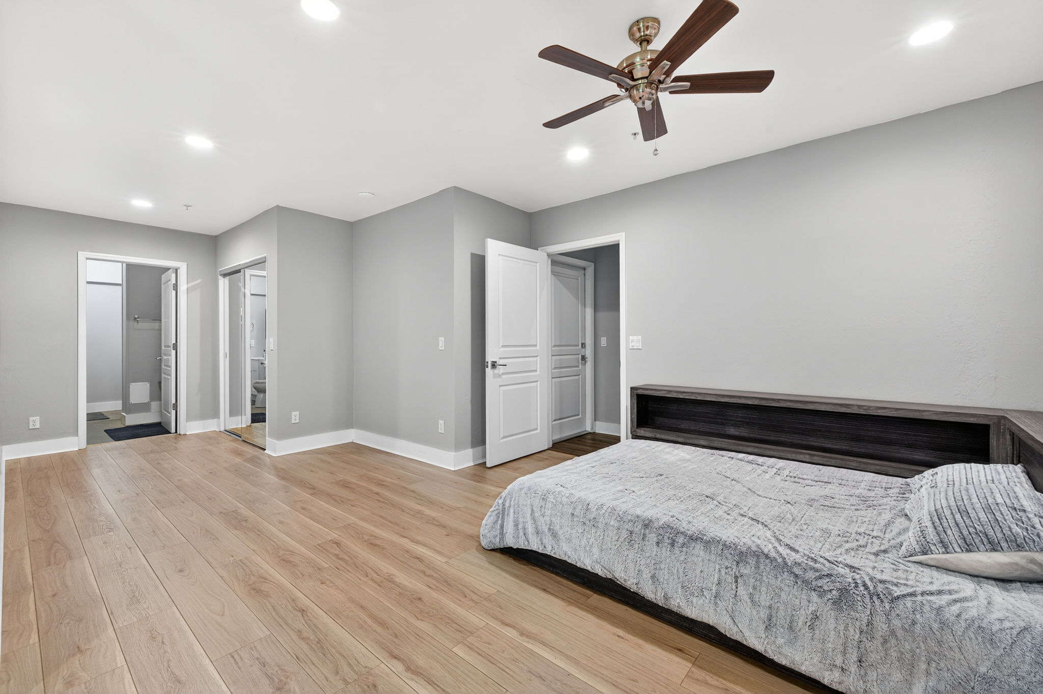 Guest Bedroom 3 - 2 of 2