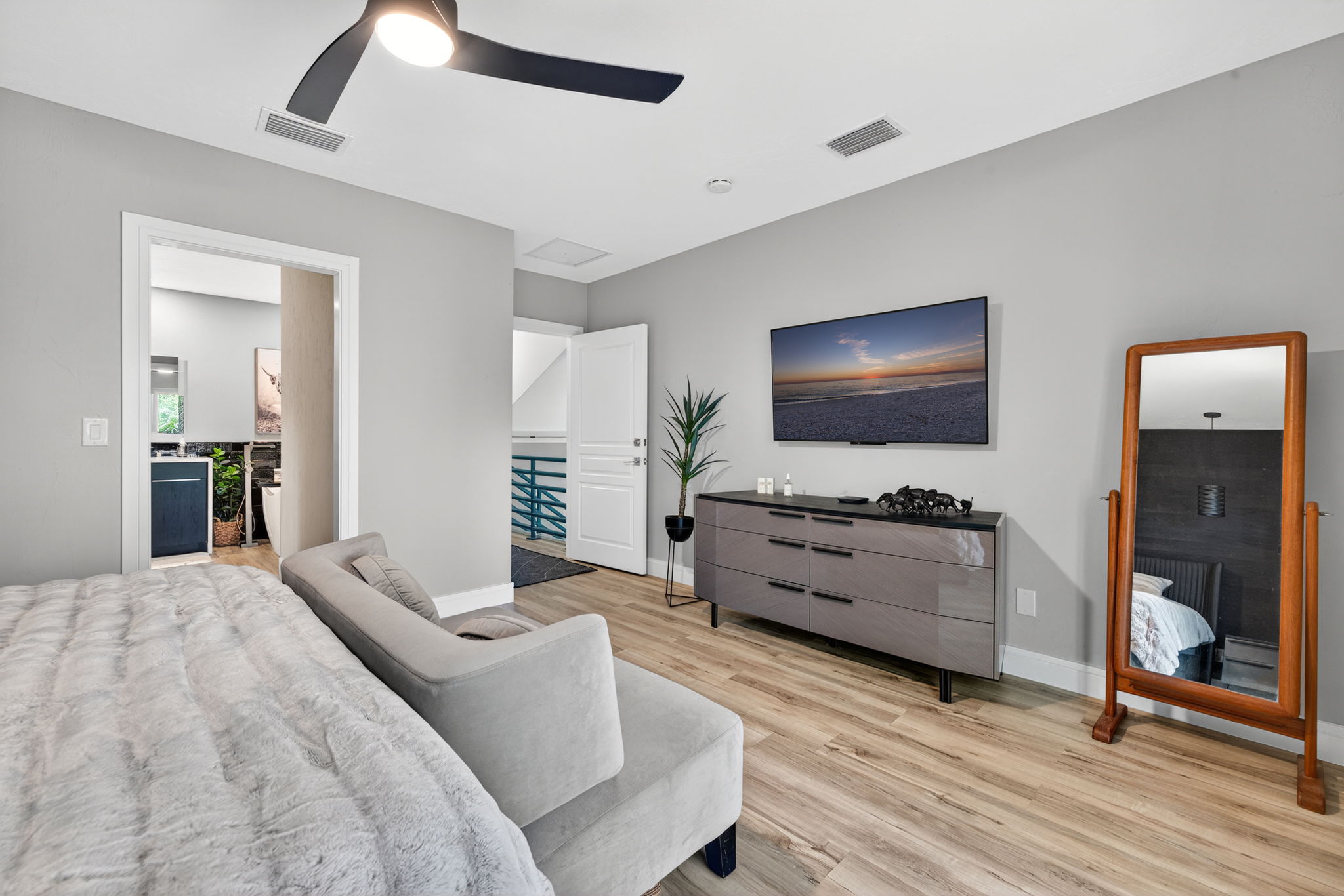 Primary Bedroom 3 of 4