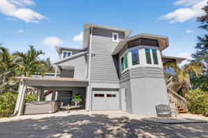 Rear Exterior 1 of 4