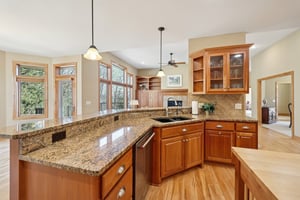 Kings Ct.-S2603-024.jpg