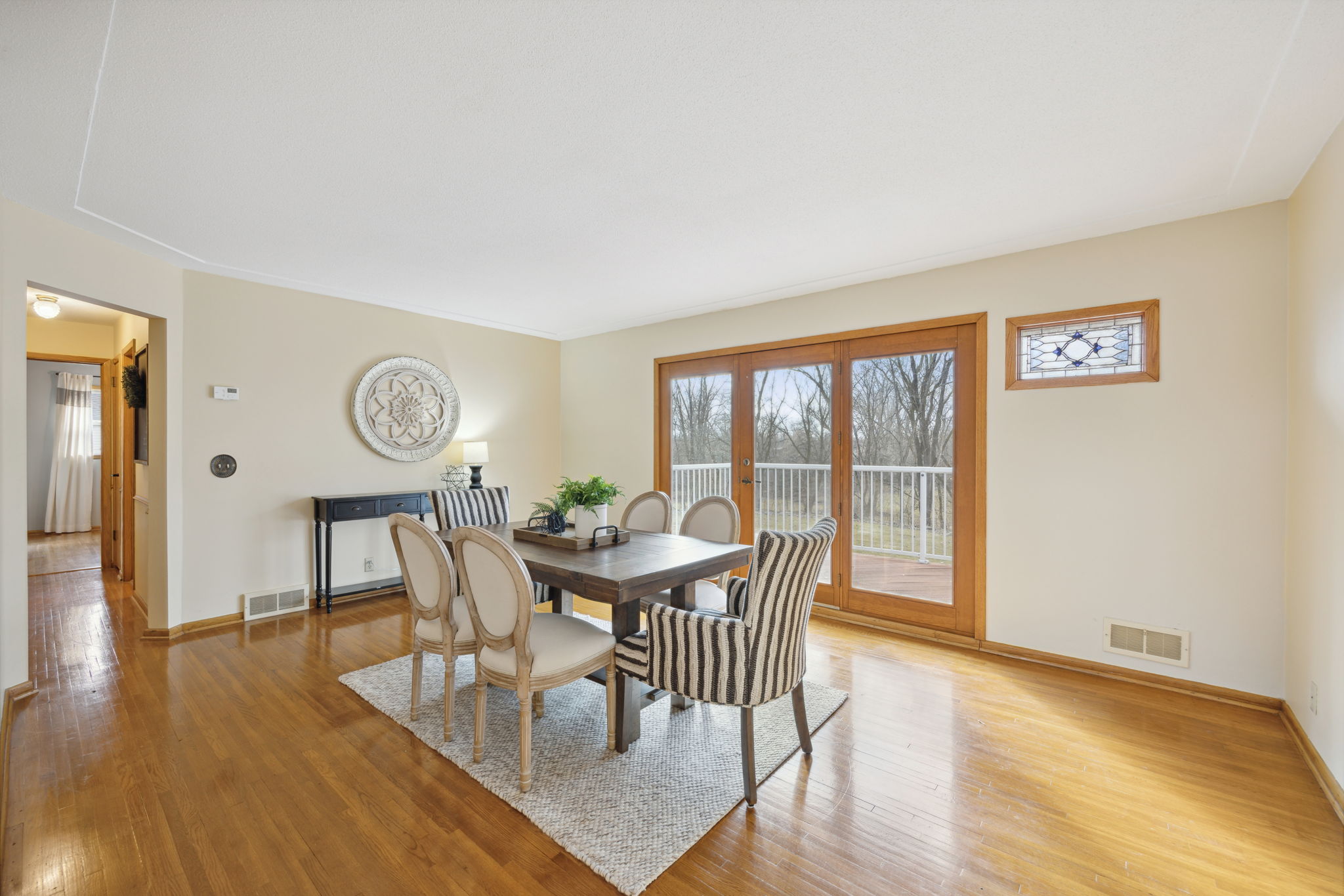 11_Interior