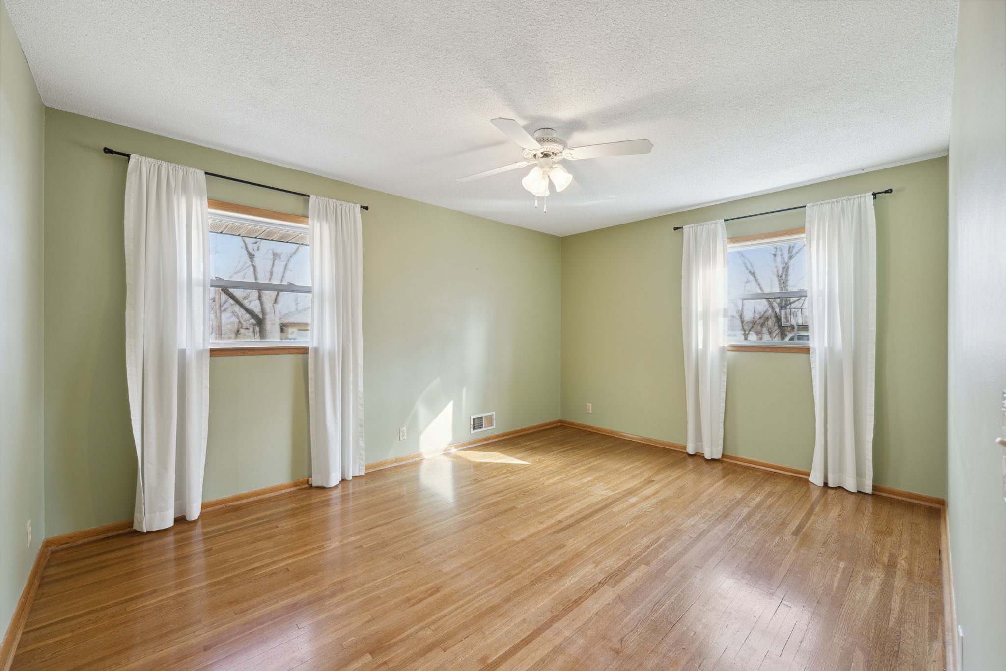 14_Interior