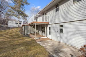 32_Exterior