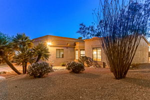Manicured desert landscapting