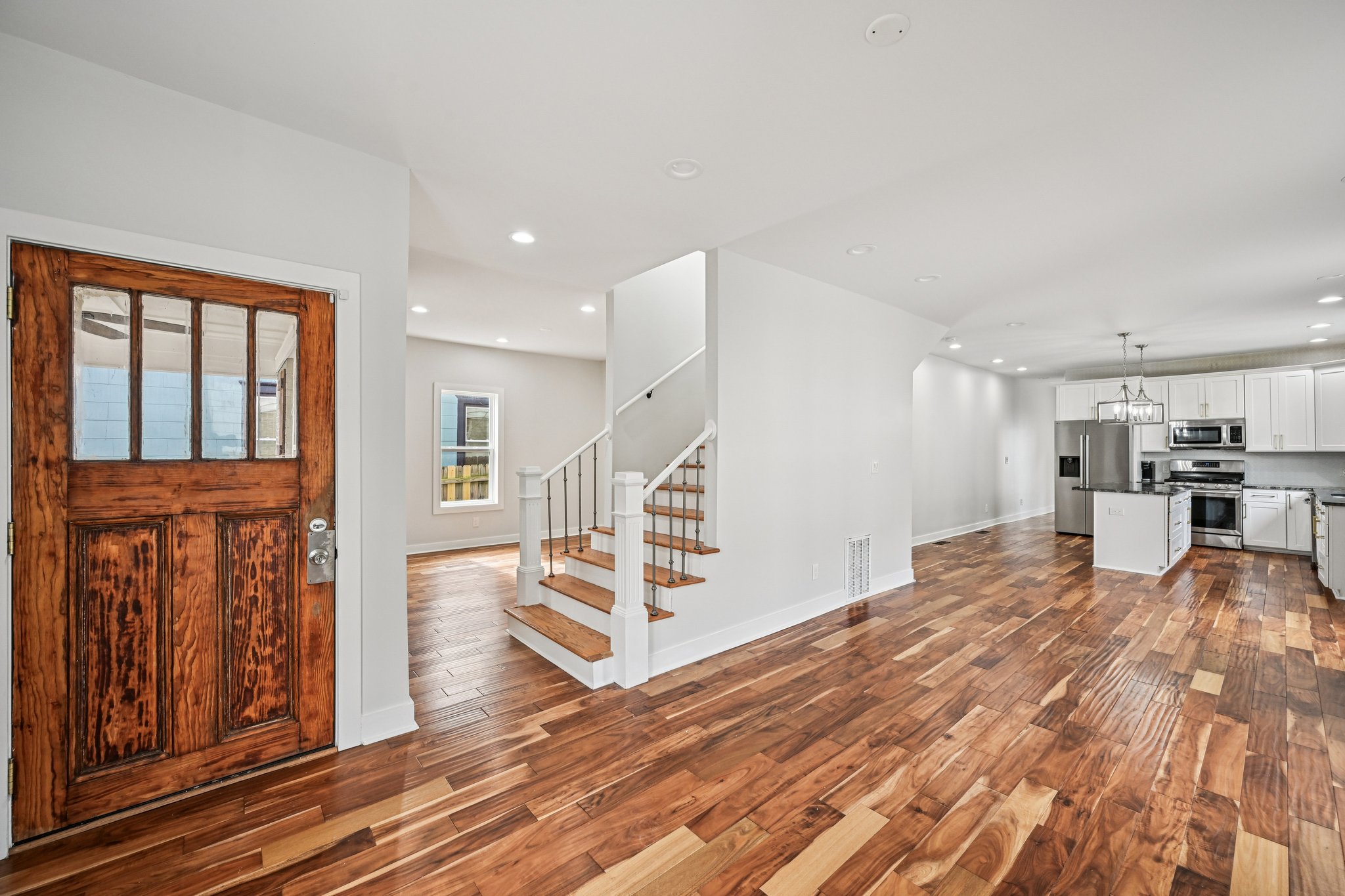 Athens Ave SW-S0702-010.jpg