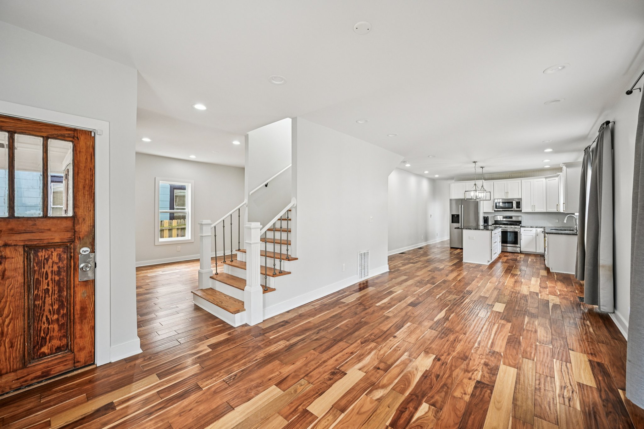 Athens Ave SW-S0702-012.jpg