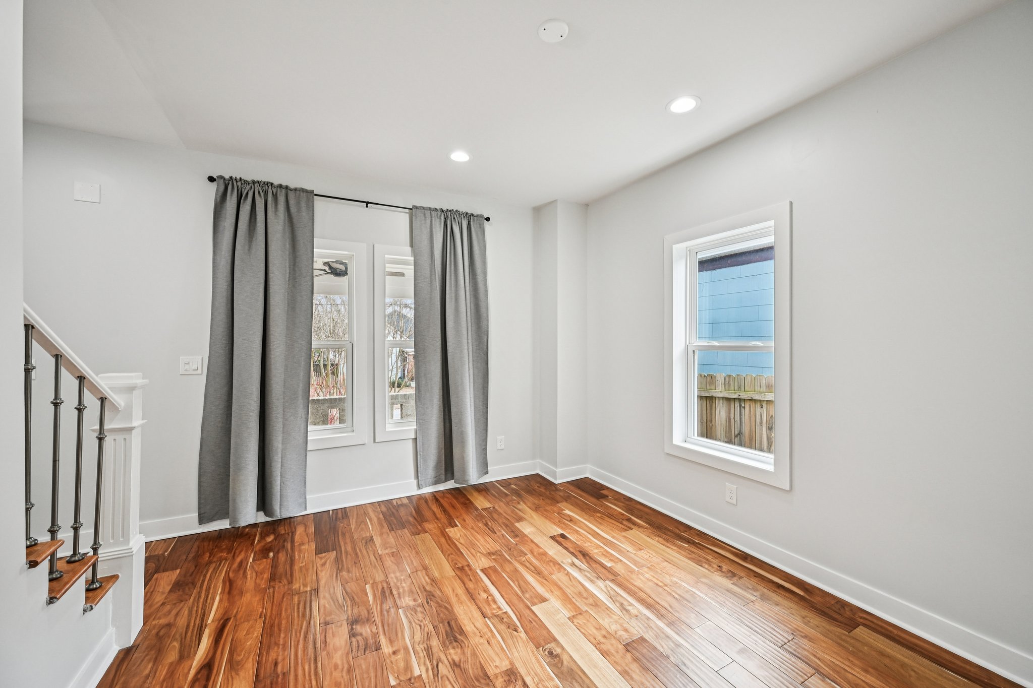 Athens Ave SW-S0702-014.jpg