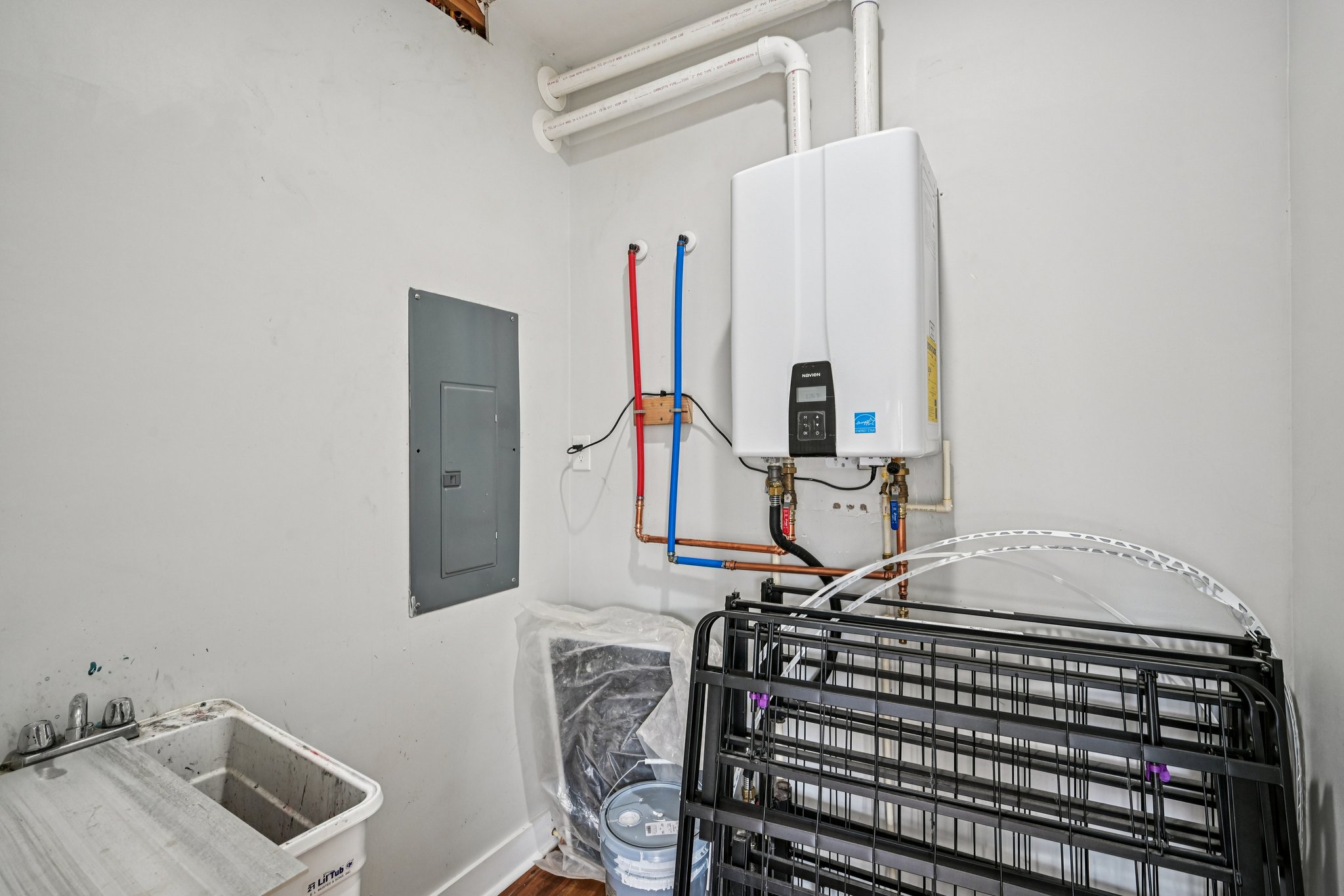 Athens Ave SW-S0702-033.jpg