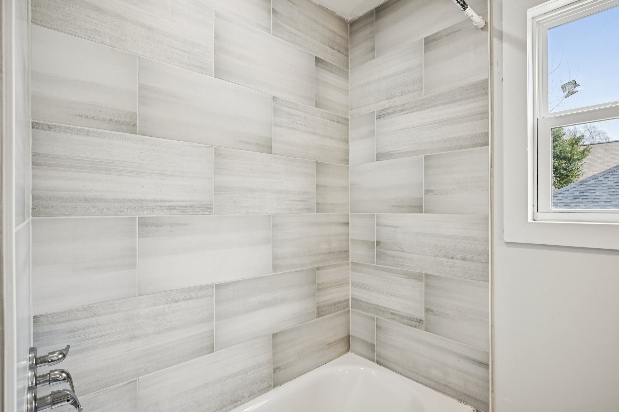 Athens Ave SW-S0702-058.jpg