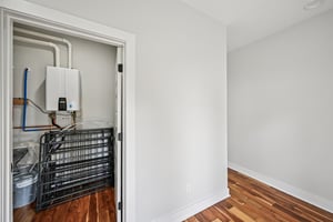 Athens Ave SW-S0702-031.jpg