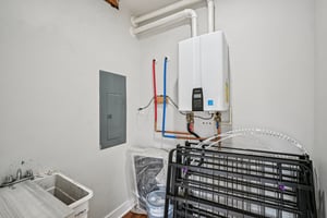 Athens Ave SW-S0702-033.jpg