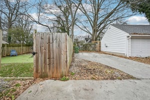 Athens Ave SW-S0702-064.jpg