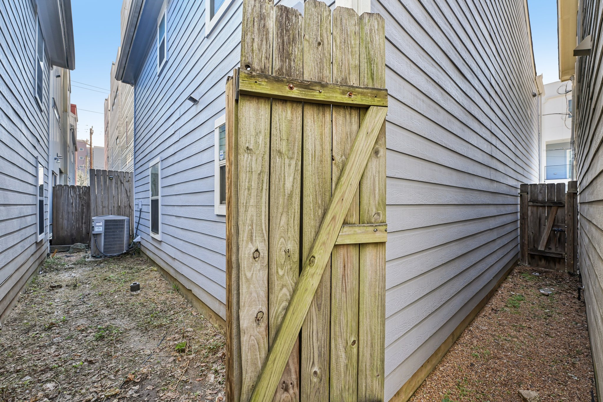 Bailey St-L1302-037.jpg