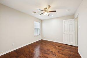 Bailey St-L1302-032.jpg