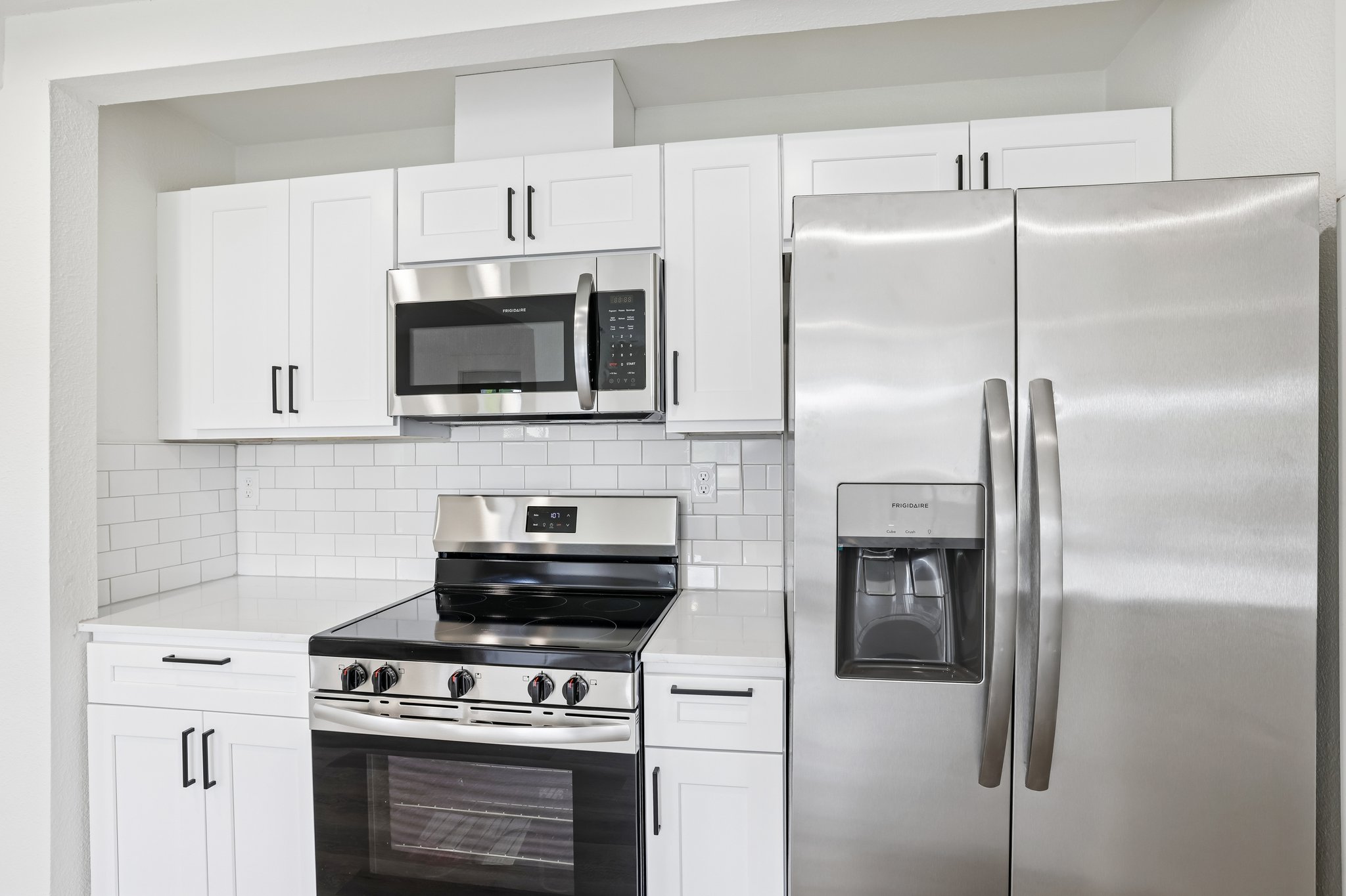 Baker St NE-S2904-016.jpg