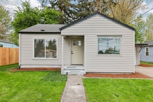 Baker St NE-S2904-001.jpg