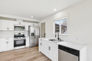 Baker St NE-S2904-014.jpg